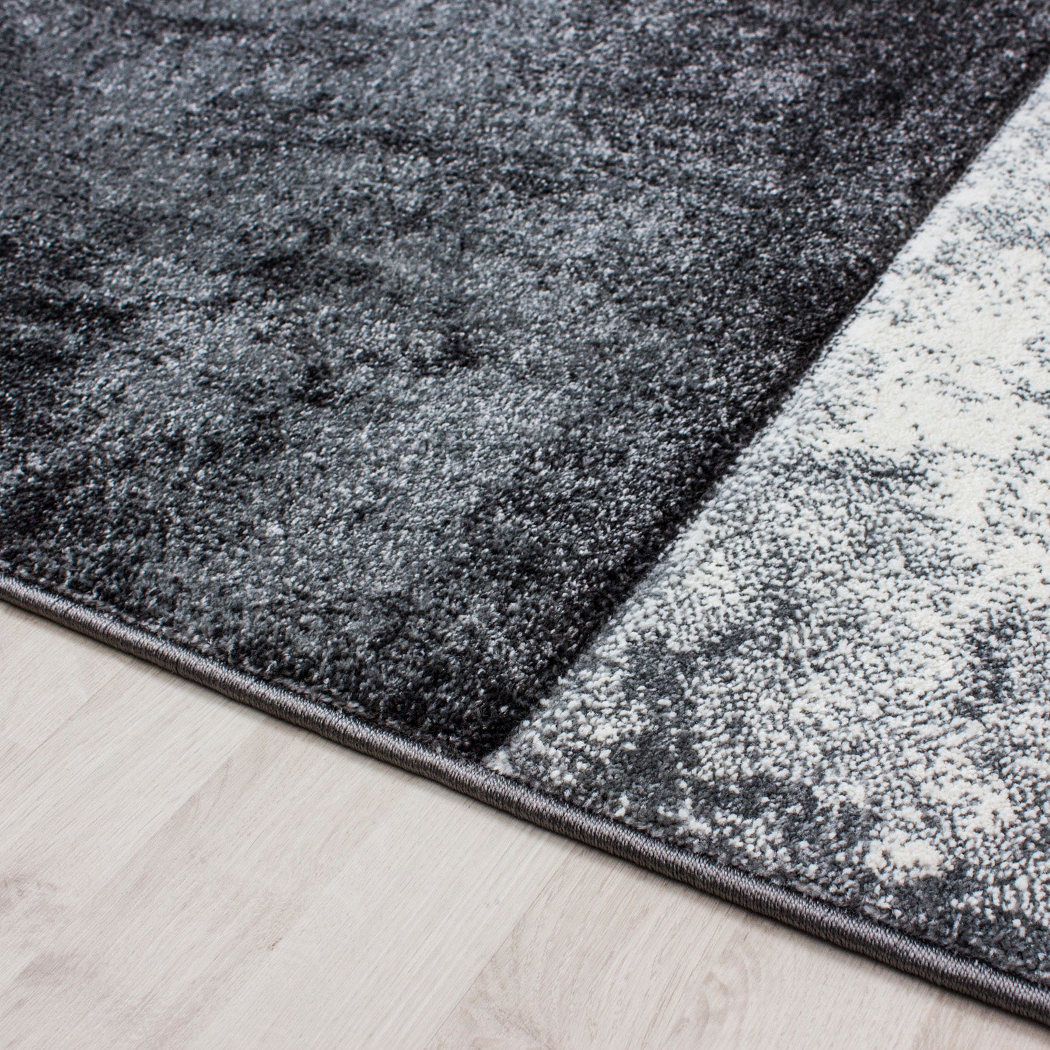 Tapis de salon design design moderne coupe contour artisanal